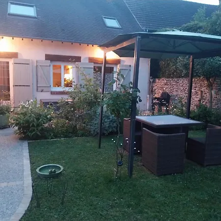 Pres De Giverny - Bienvenue Aux Arpents Verts Oda ve Kahvaltı